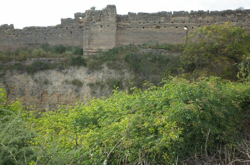 Muralla del extremo sur (7) del recinto de Sanlucar la Mayor