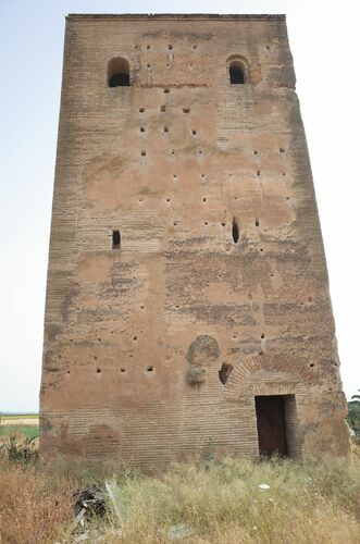 Frente noreste de la torre de San Antonio en Olivares