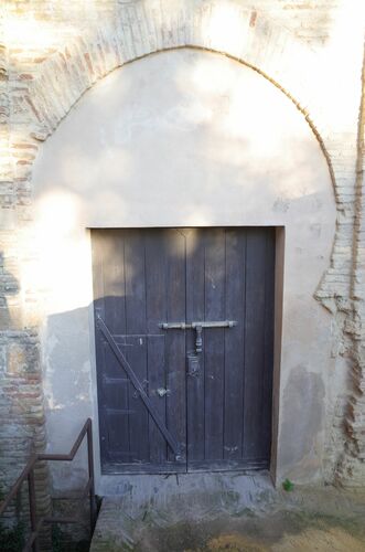 Arco exterior de la Puerta del Agua de la muralla de Sevilla