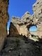 Vista del resto de la bóveda y la puerta en el interior del torreón de la Dehesilla en Aznalcollar